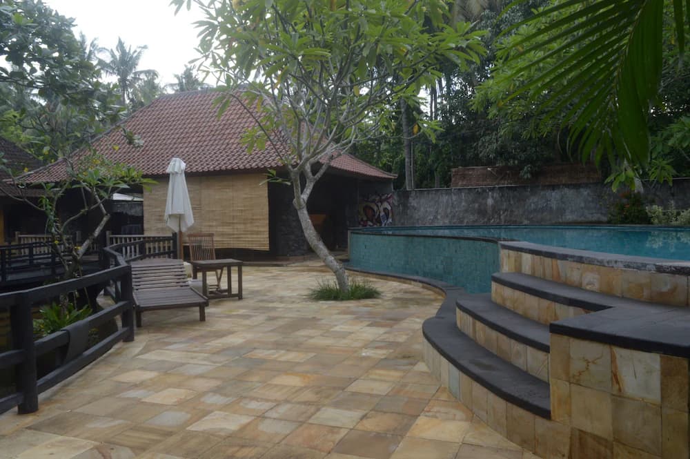 Sundeck