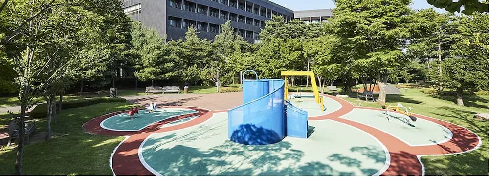 Children's play area - outdoor
