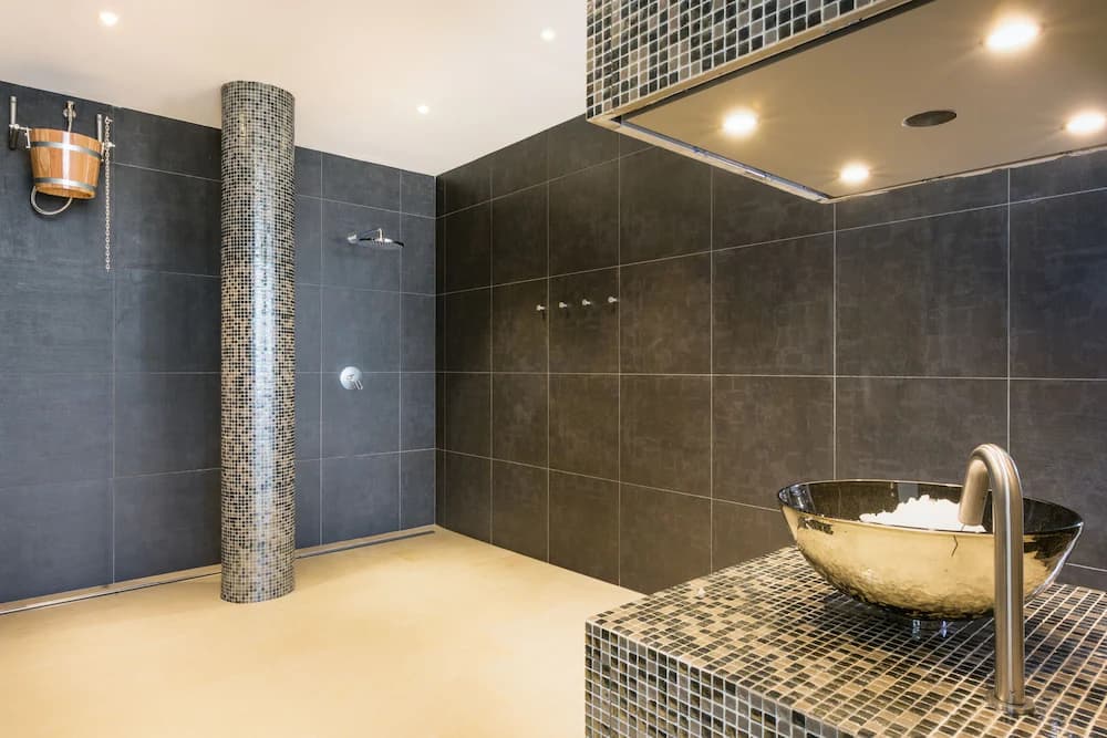 Steam room
