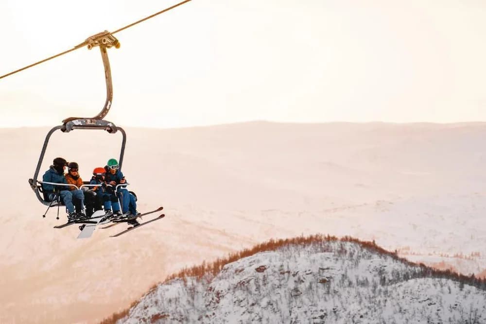 Snow and ski sports