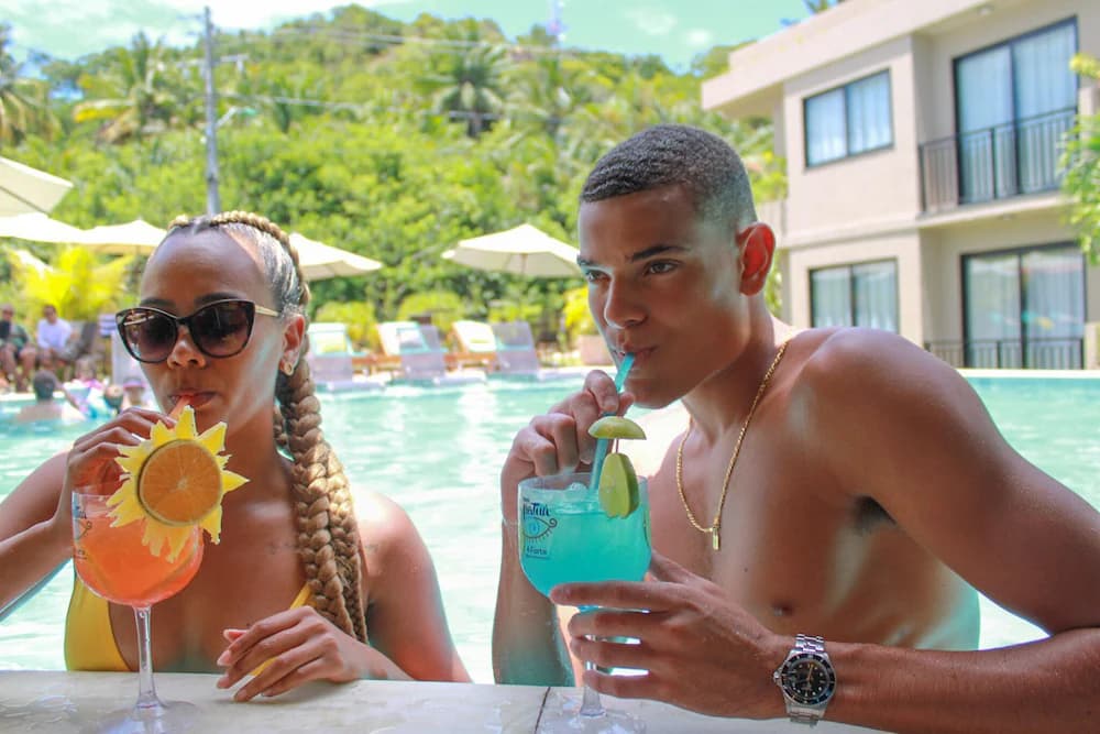 Poolside bar