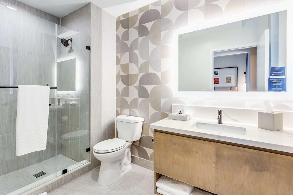 Bathroom shower