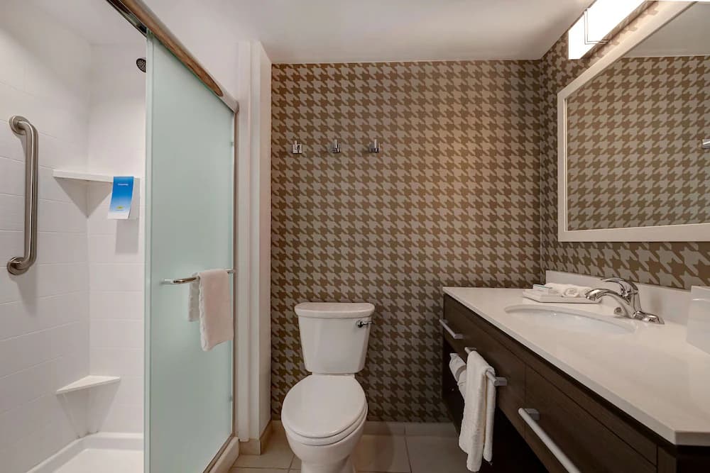 Bathroom shower