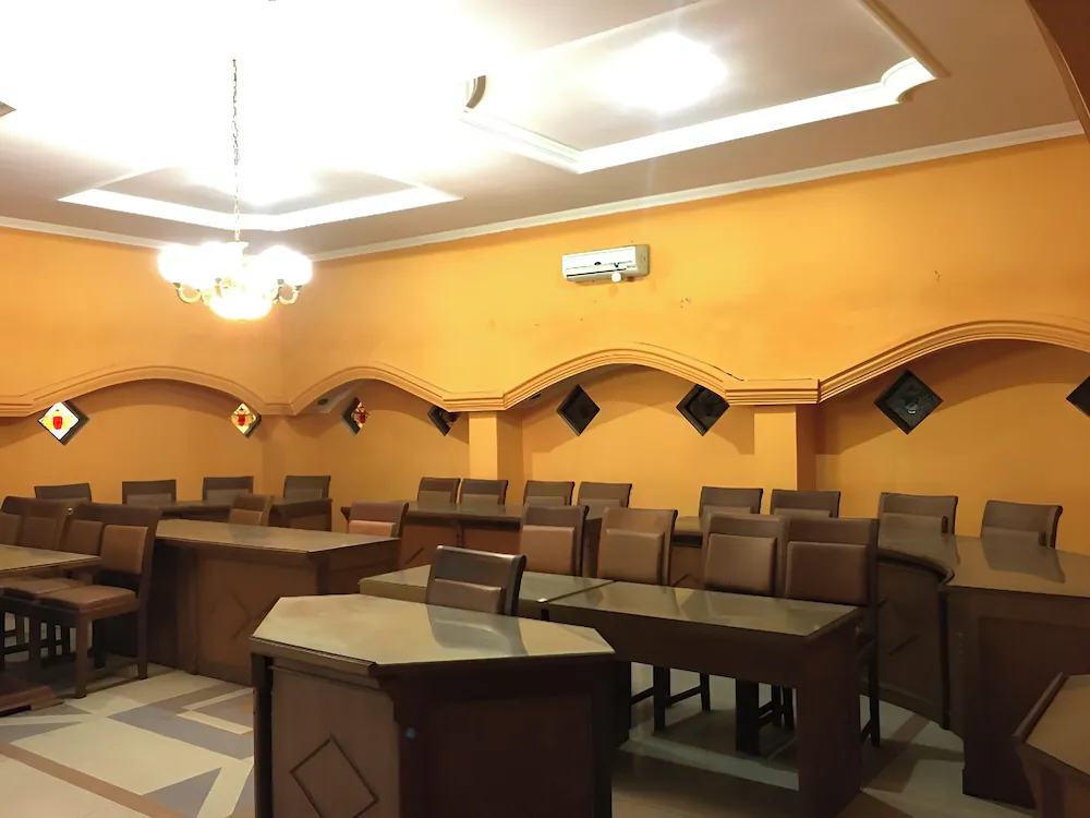 Meeting facility