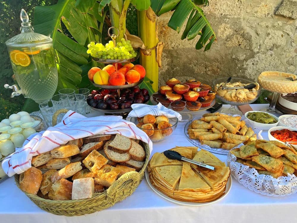 Breakfast buffet
