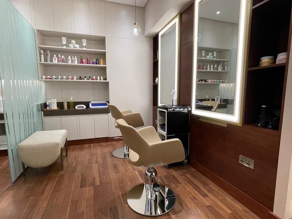 Hair salon