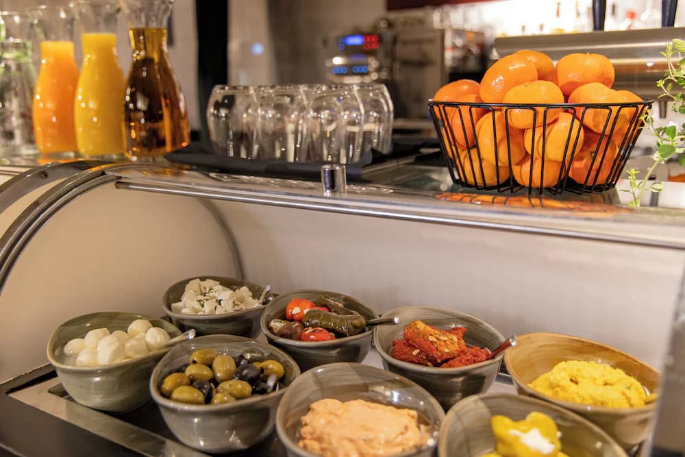 Breakfast buffet