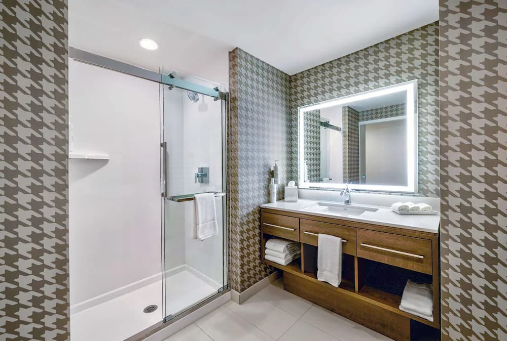 Bathroom shower