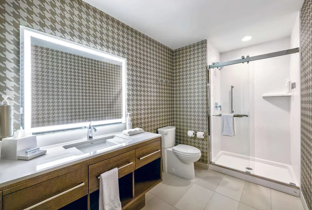 Bathroom shower