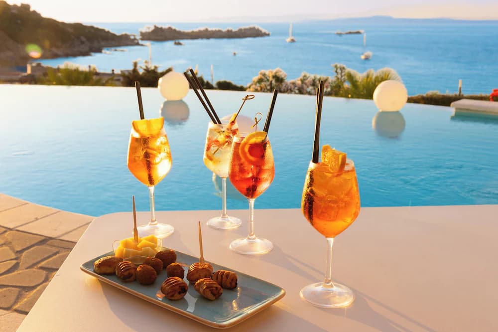 Poolside bar