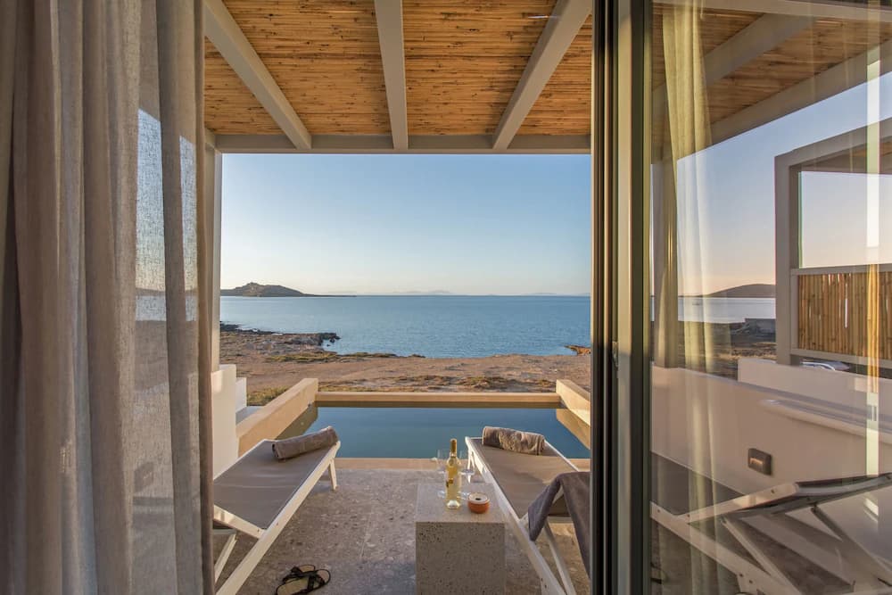 Private pool
