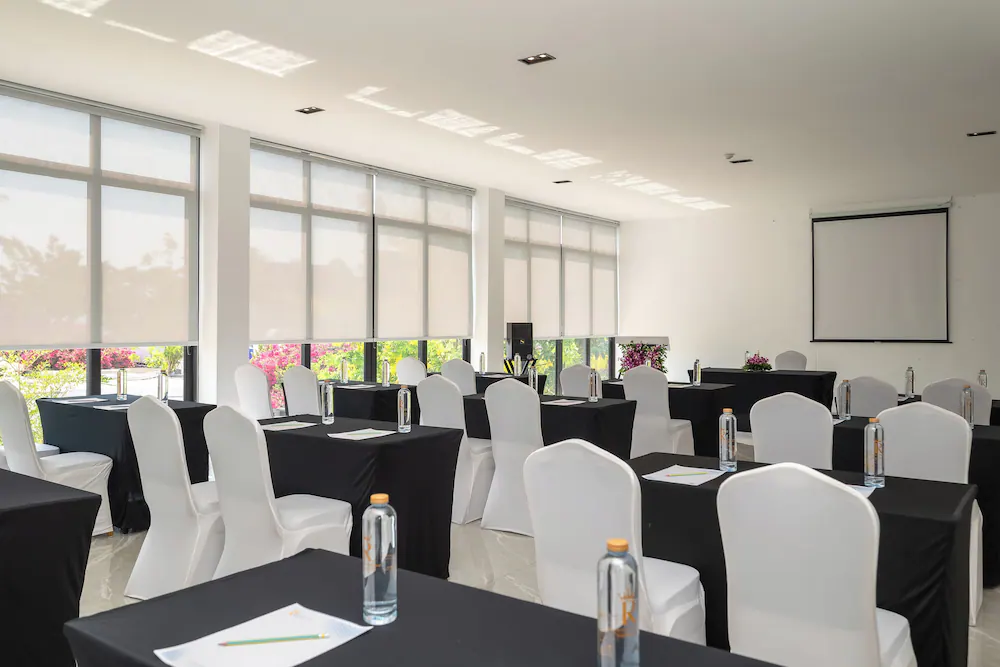 Meeting facility