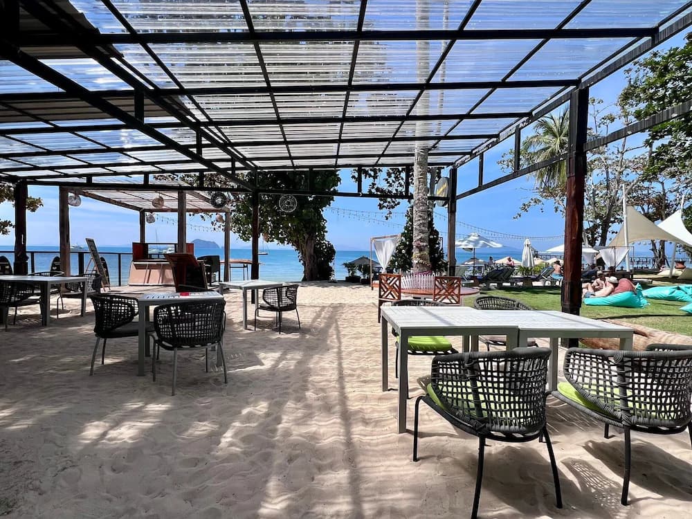 Beach bar