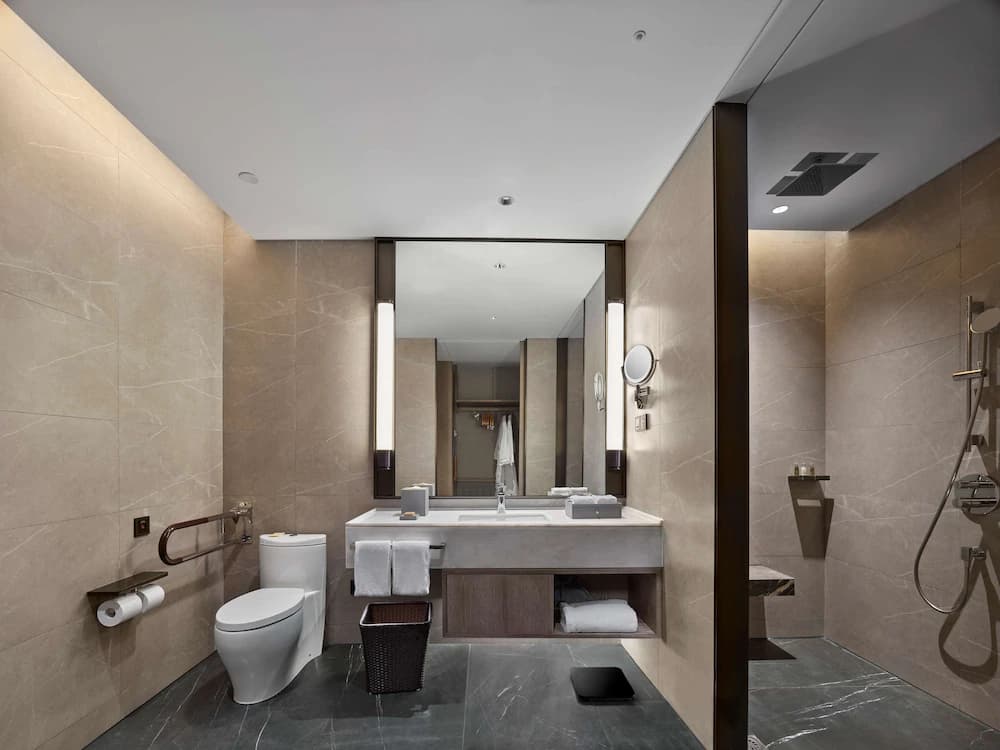 Bathroom shower