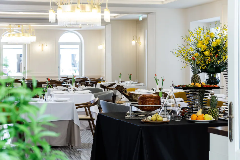 Breakfast area