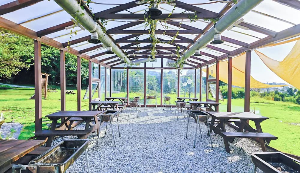 BBQ/picnic area