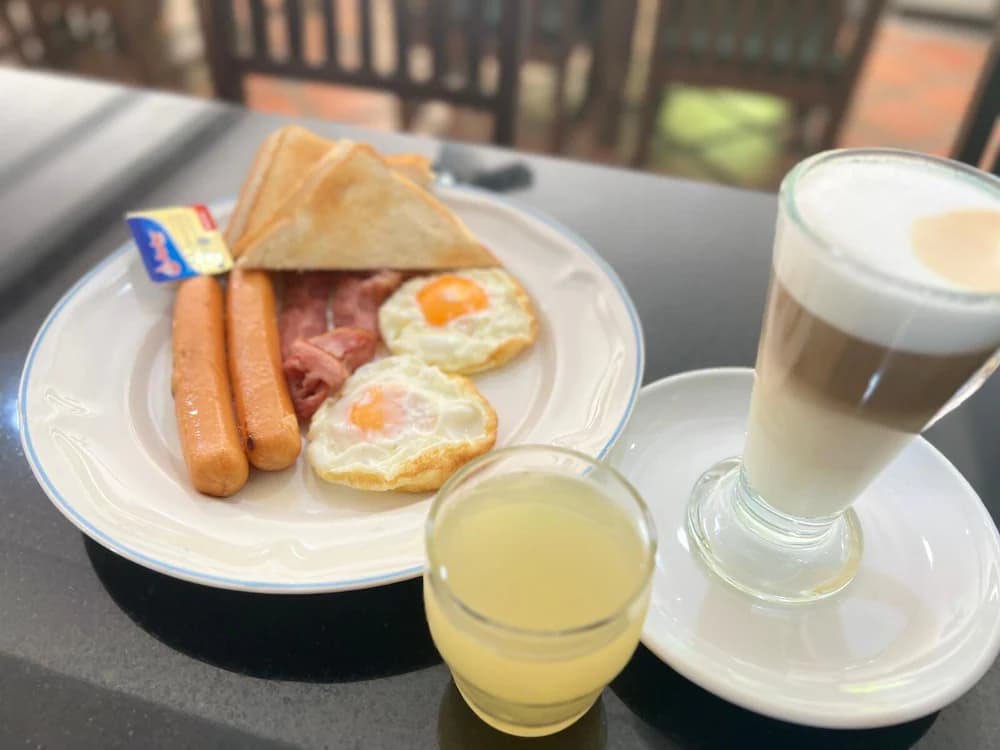 Breakfast meal
