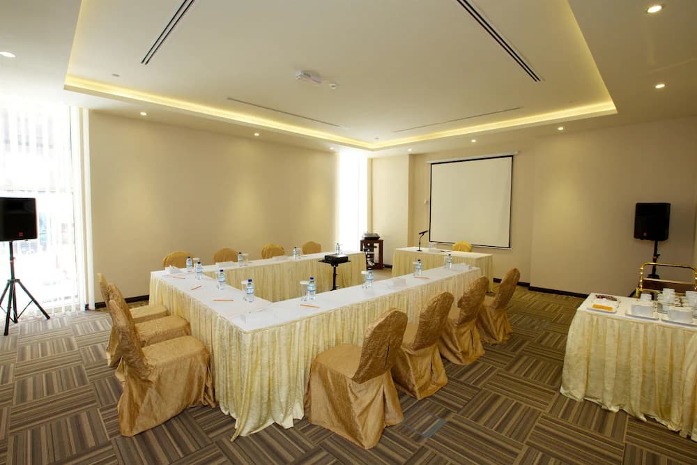 Meeting facility