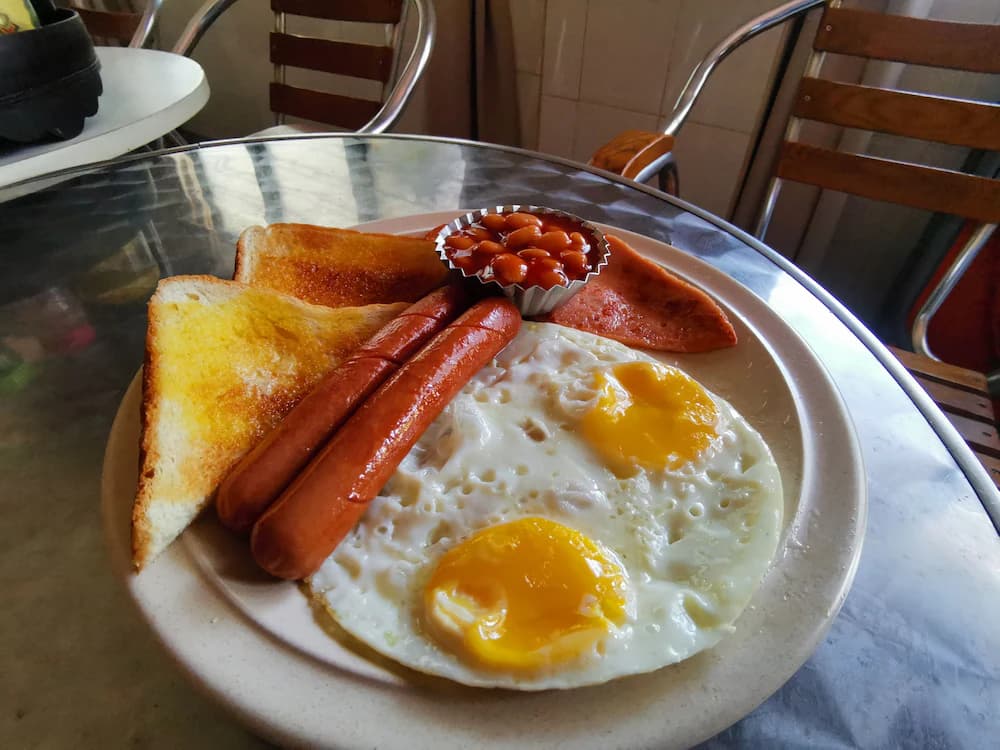 Breakfast meal