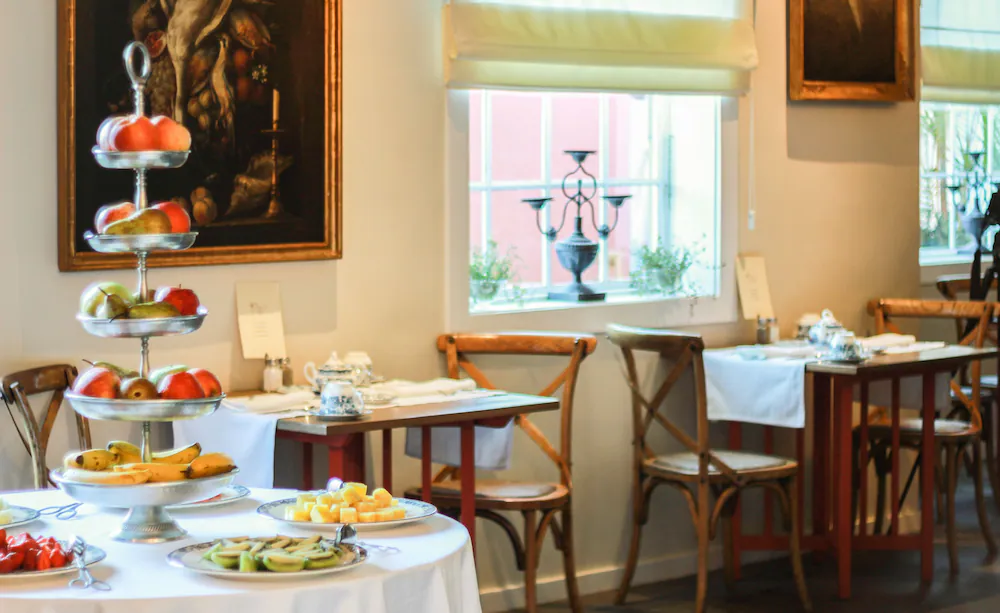 Breakfast area