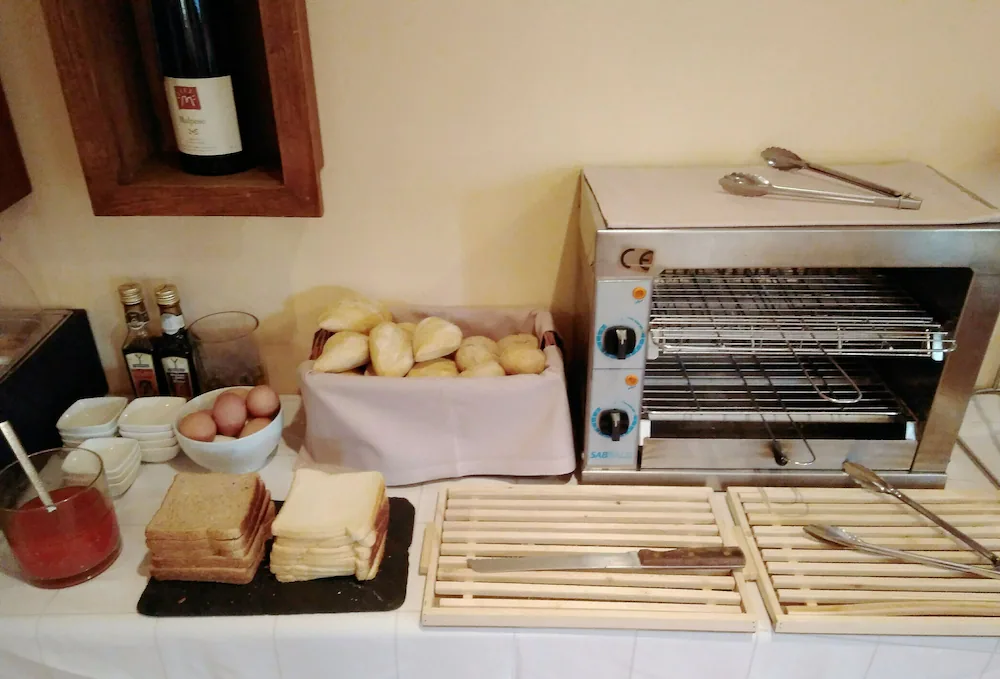 Breakfast area