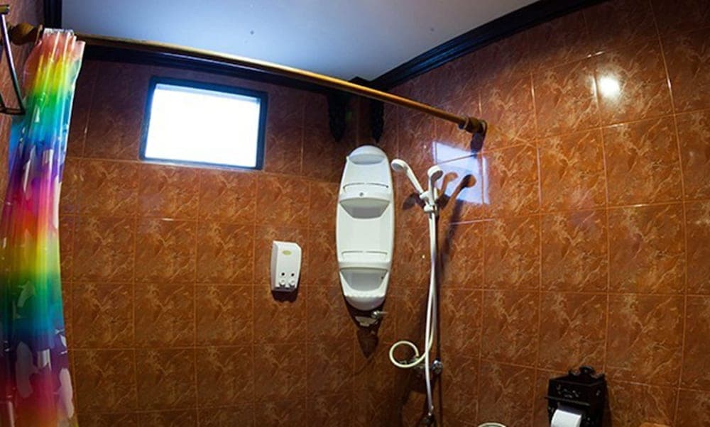 Bathroom shower