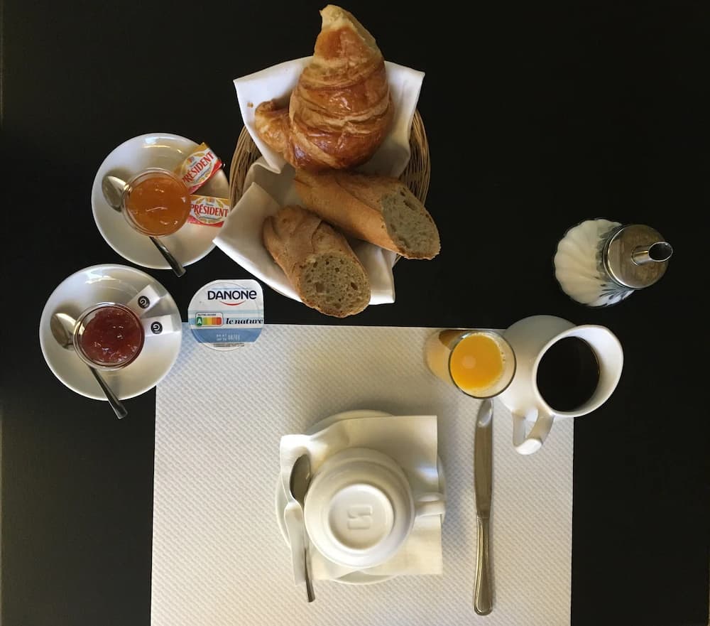 Breakfast meal