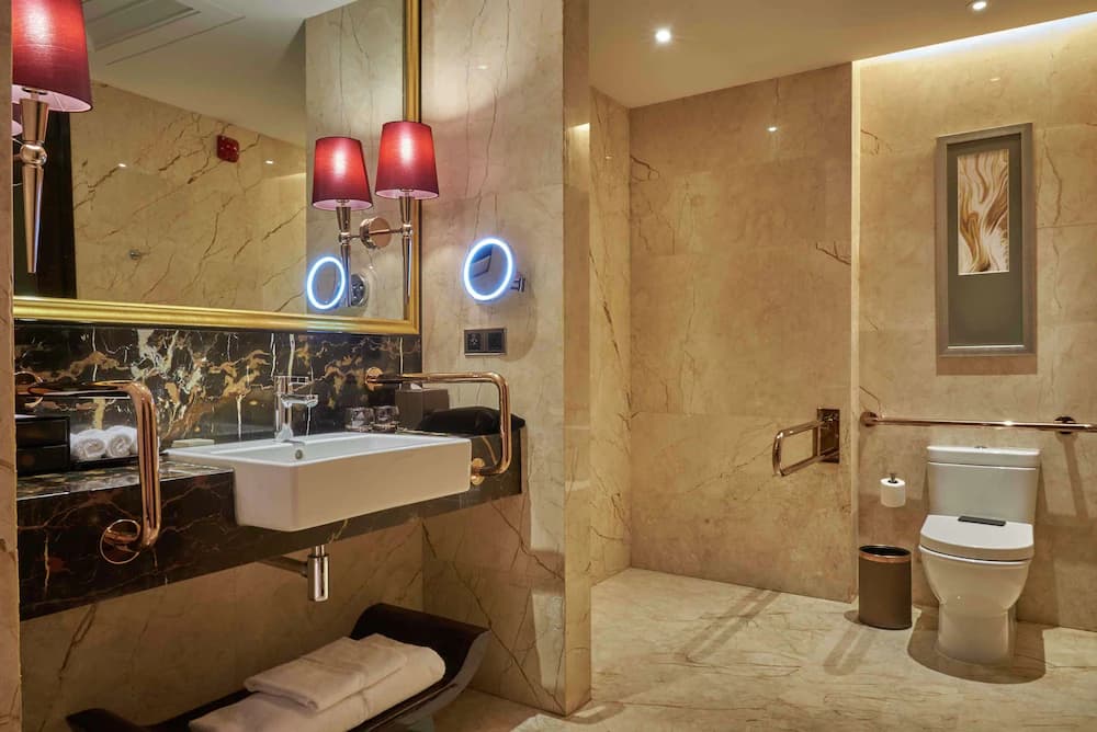 Bathroom shower