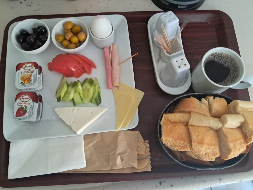 Breakfast meal