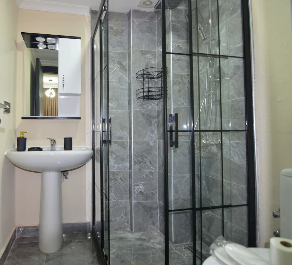 Bathroom shower