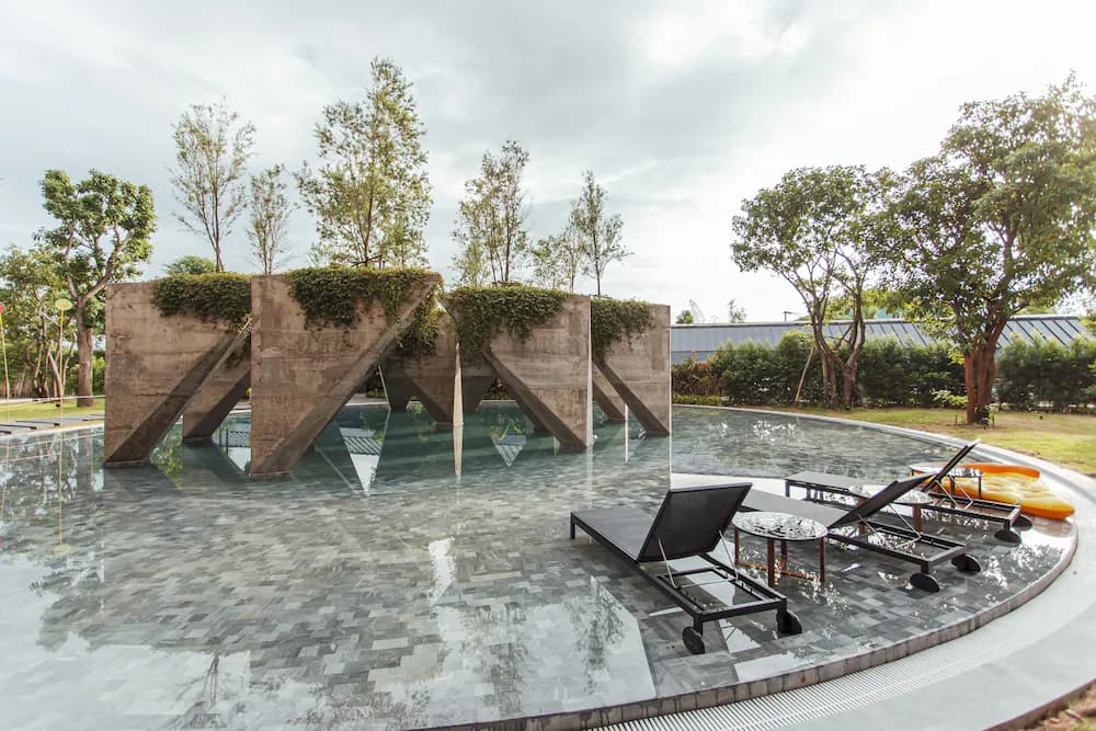 Sundeck