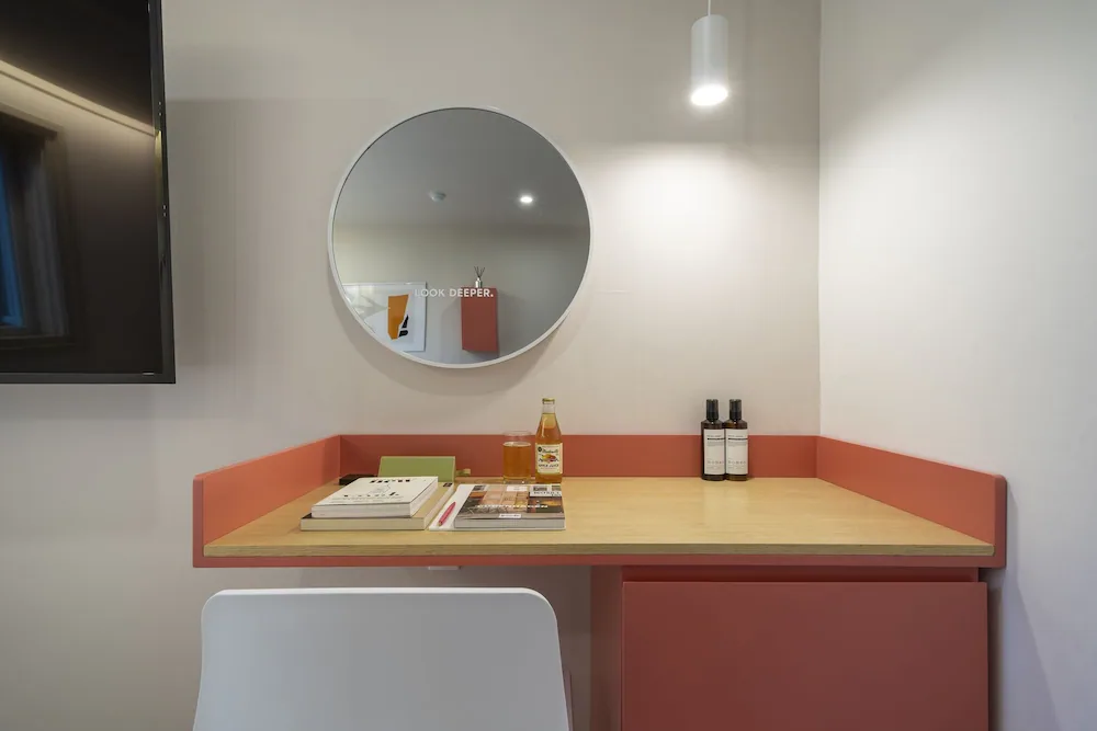 Room amenity
