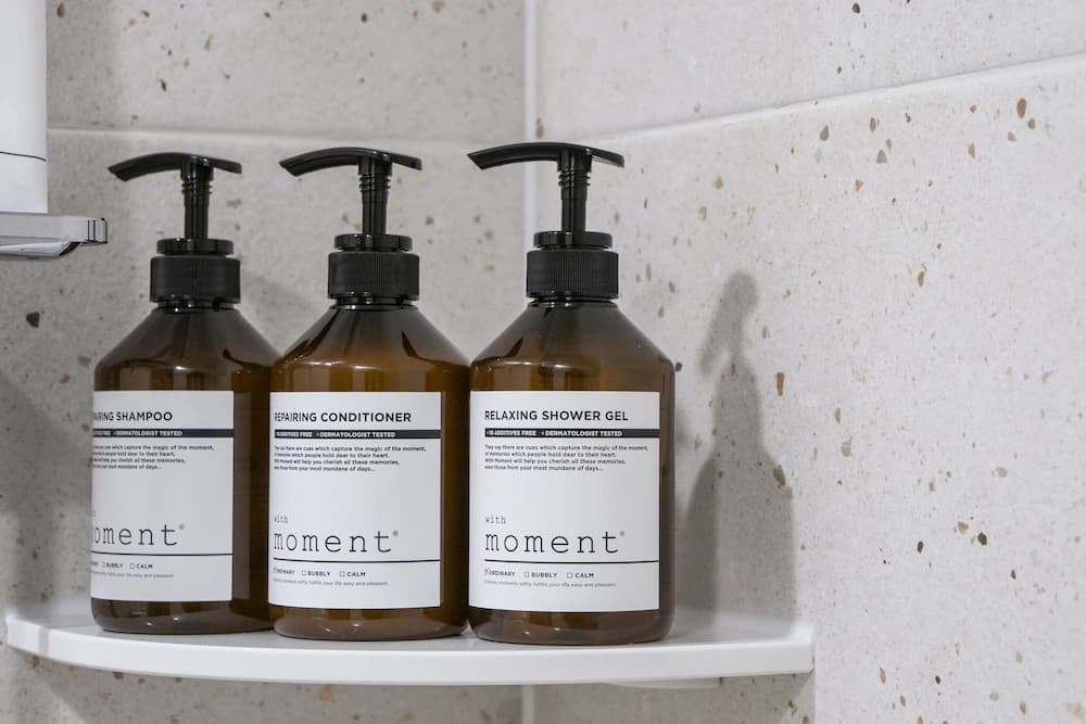 Bathroom amenities