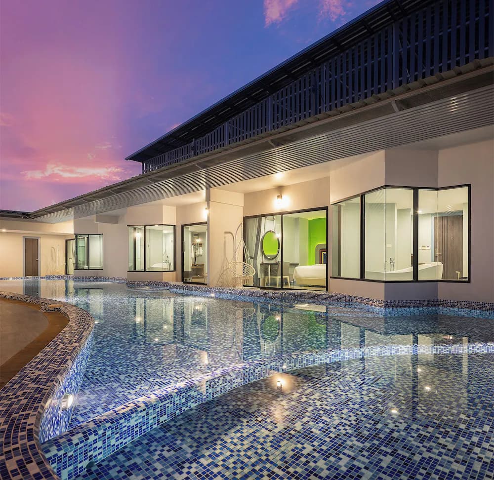 Rooftop pool