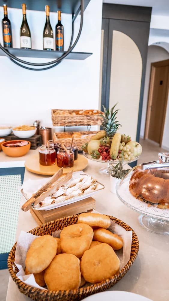Breakfast buffet