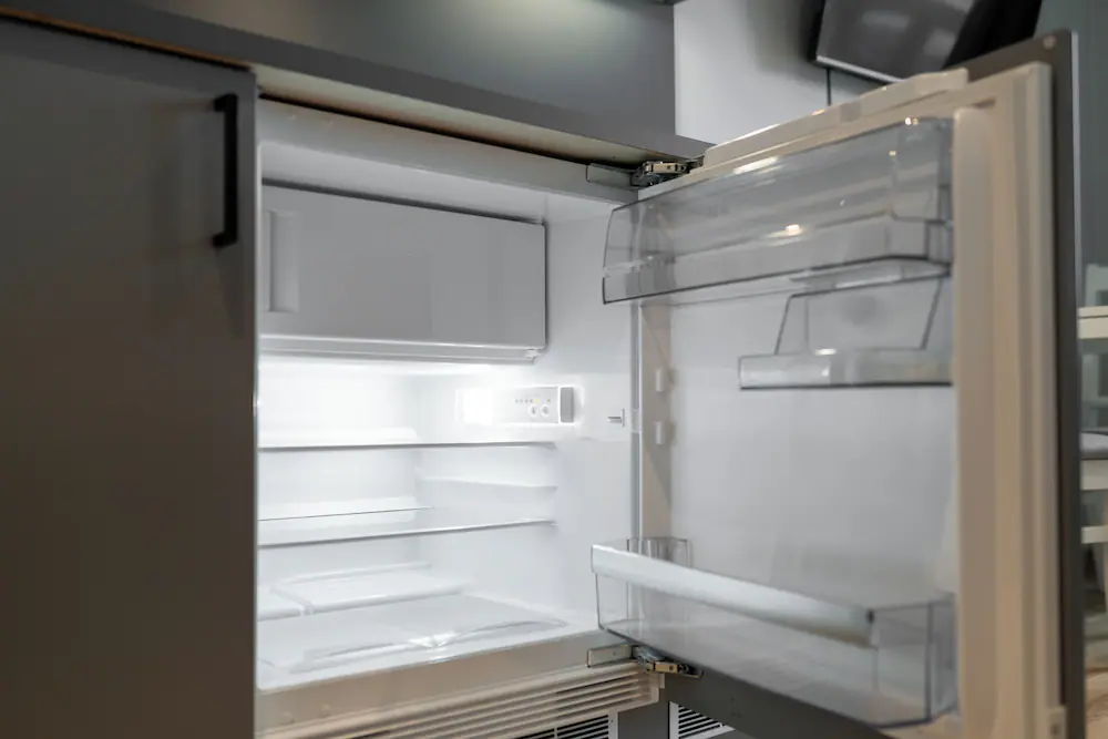 Mini-refrigerator
