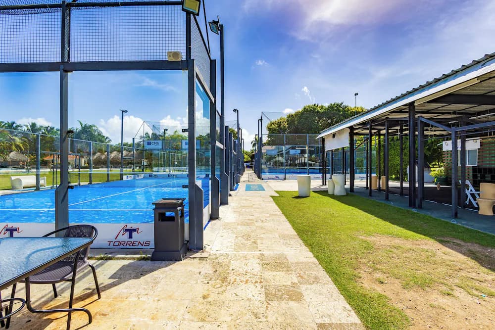 Tennis court
