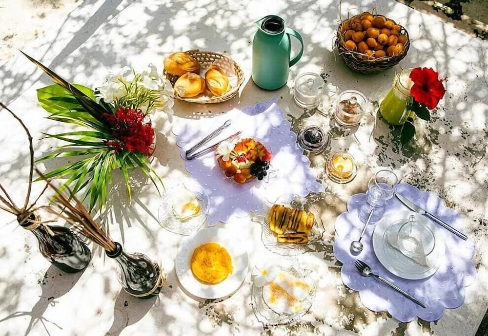 Breakfast area