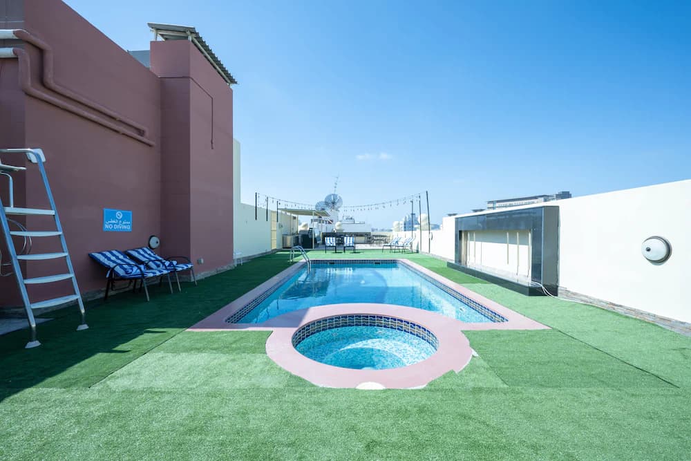 Rooftop pool