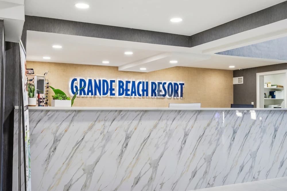 Check-in/check-out kiosk