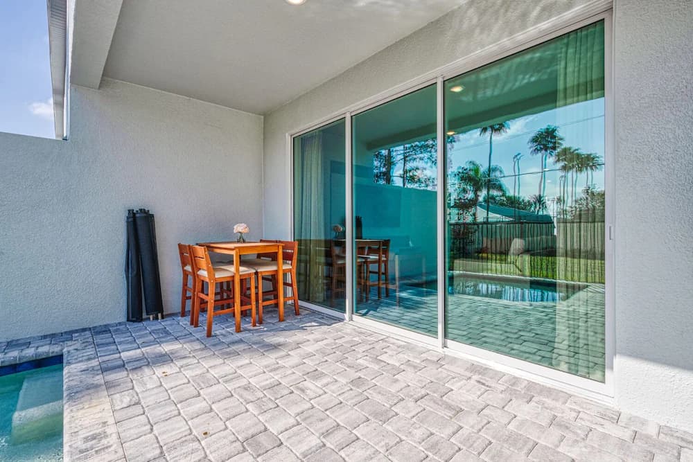 Private pool