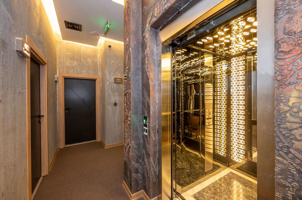 Elevator