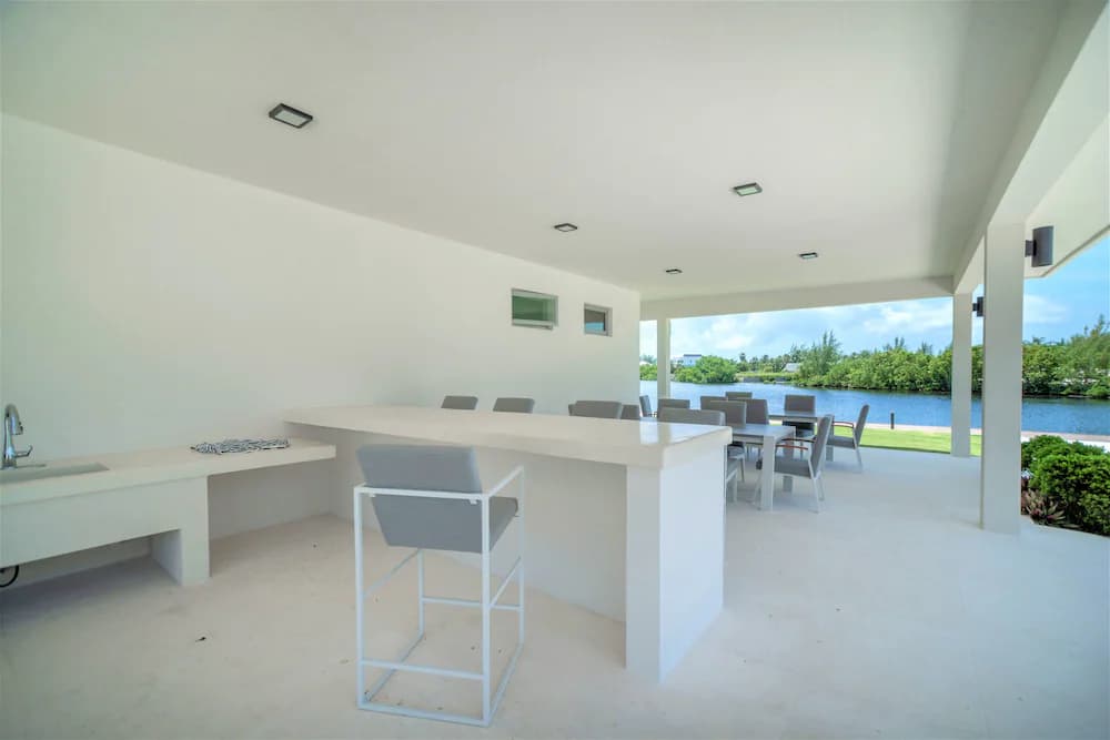 BBQ/picnic area