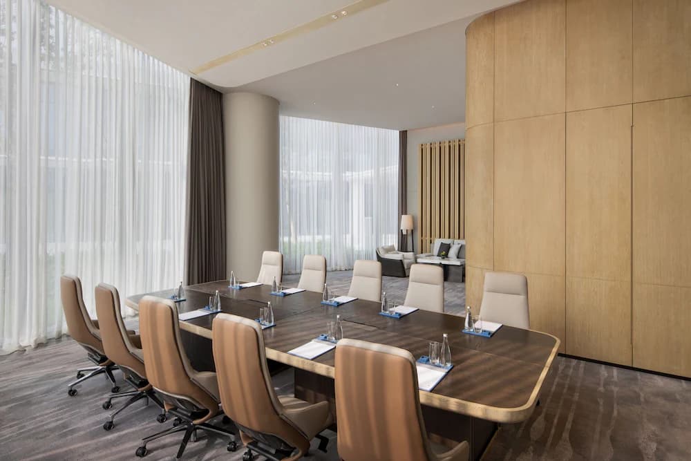 Meeting facility