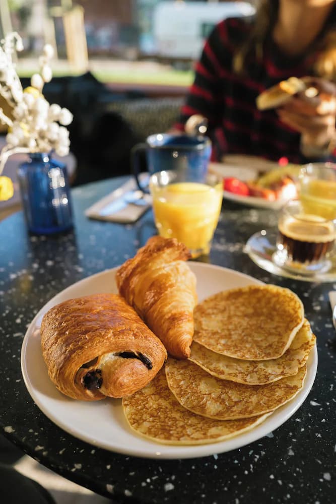 Breakfast meal