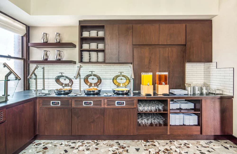 Breakfast area