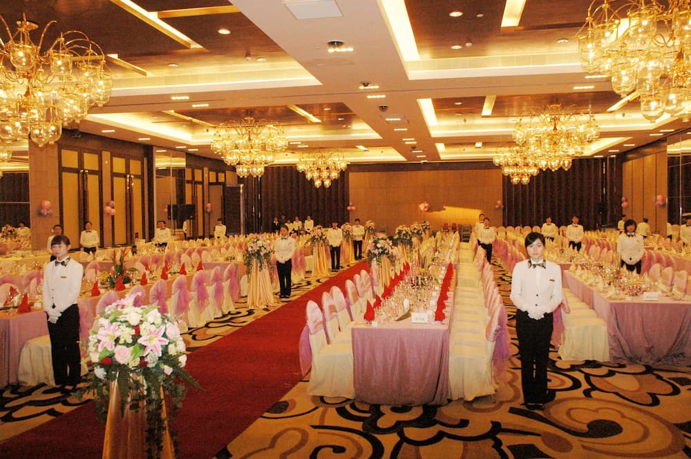 Indoor wedding