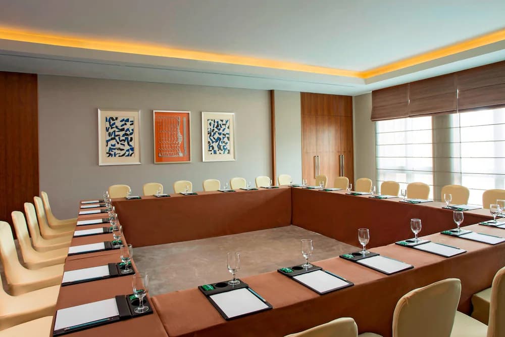 Meeting facility