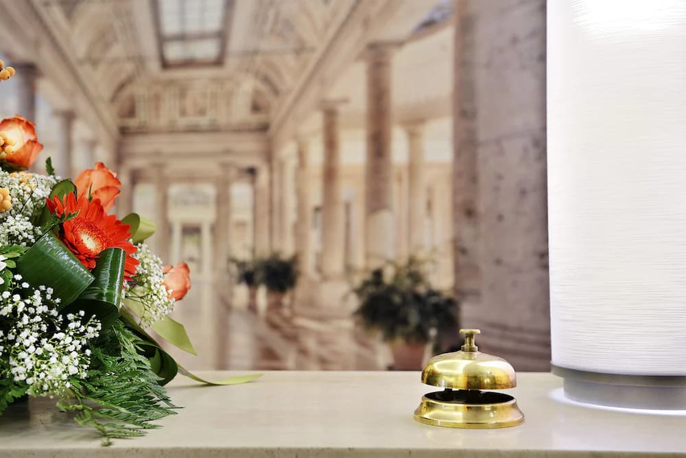 Concierge desk