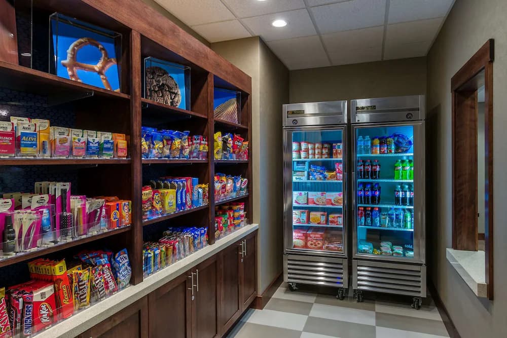 Snack bar